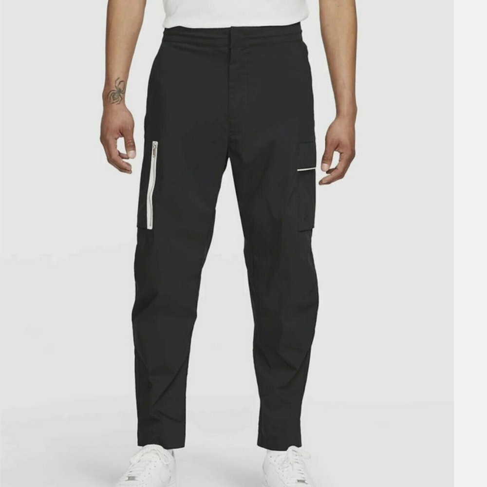 Nike NSW Essential Style Woven Utility Pants